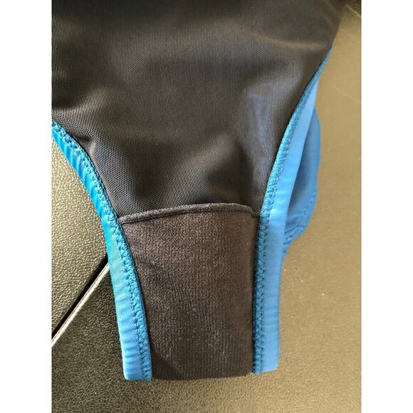 Motherhood Bounceback One-piece Swimsuit Shaping Slimming Green Size: M Beach - Picture 5 of 12